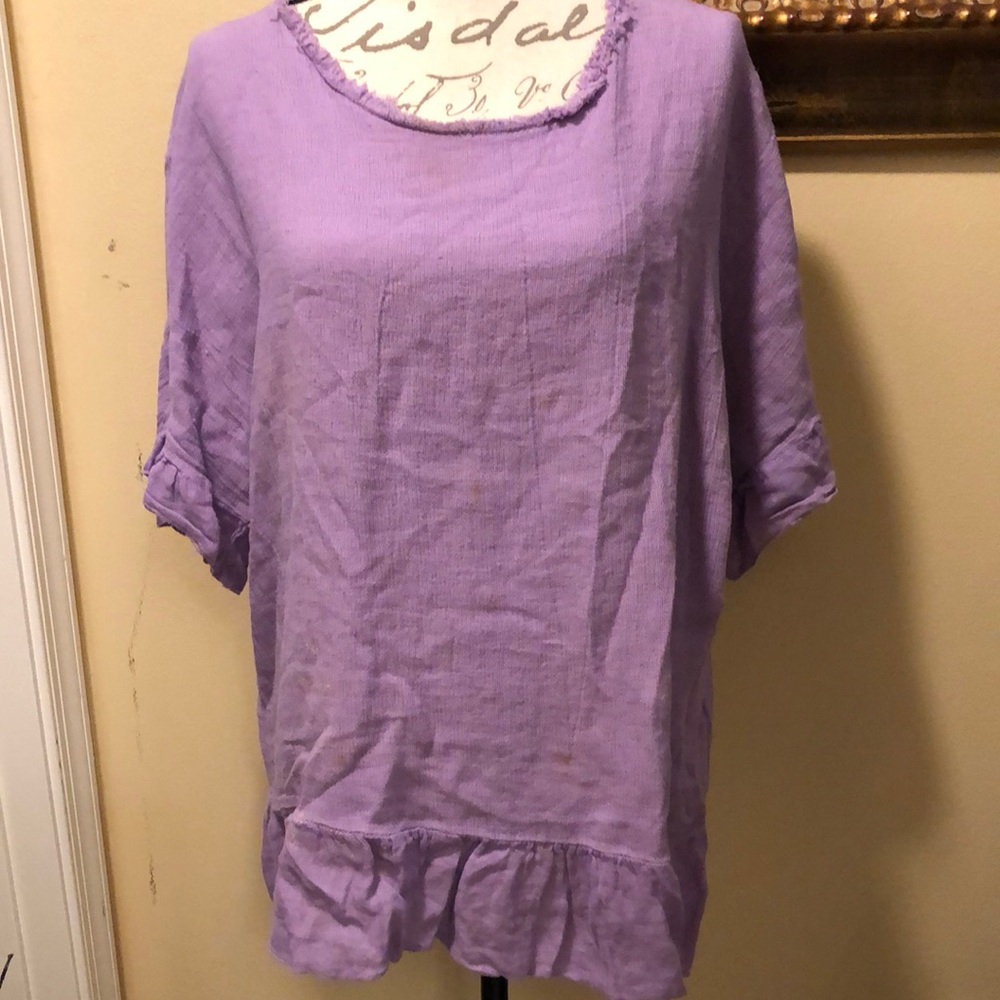 Textured linen short sleeve ruffle hems top